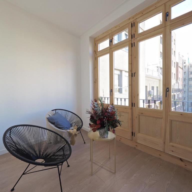 BarcelonaForRent The Central Place - Apartamento Superior con 3 dormitorios, balcón y 2 baños - 5
