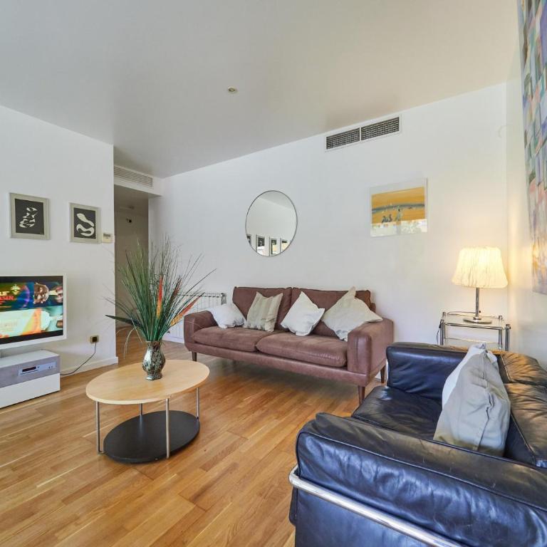 BarcelonaForRent Vila Olimpica Pool Suites - Three-Bedroom Apartment with swimming pool - Ramón Turró, 52 - 20