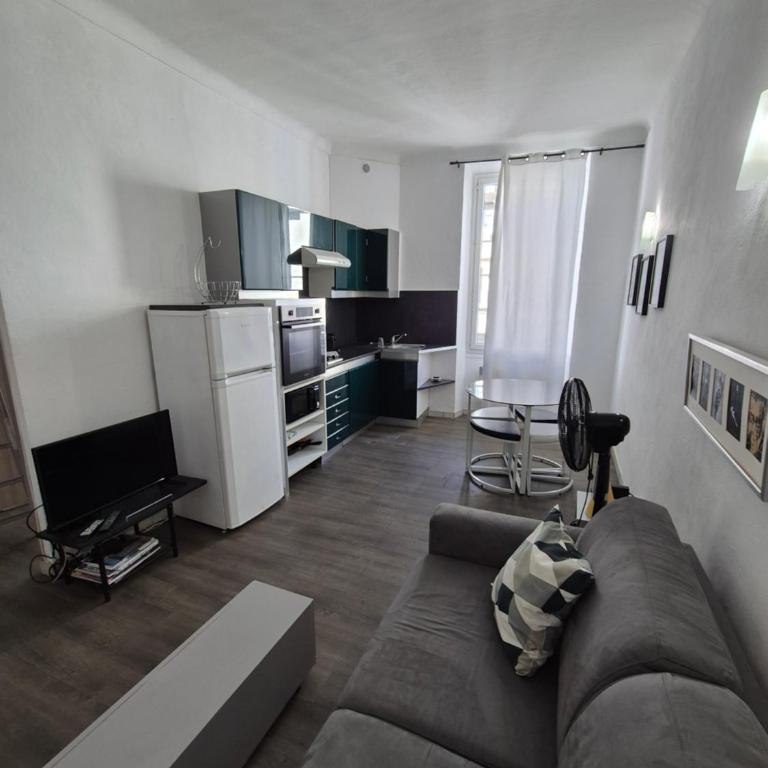 Cannes centre - Vieux port - Appartement 1 Chambre - 3