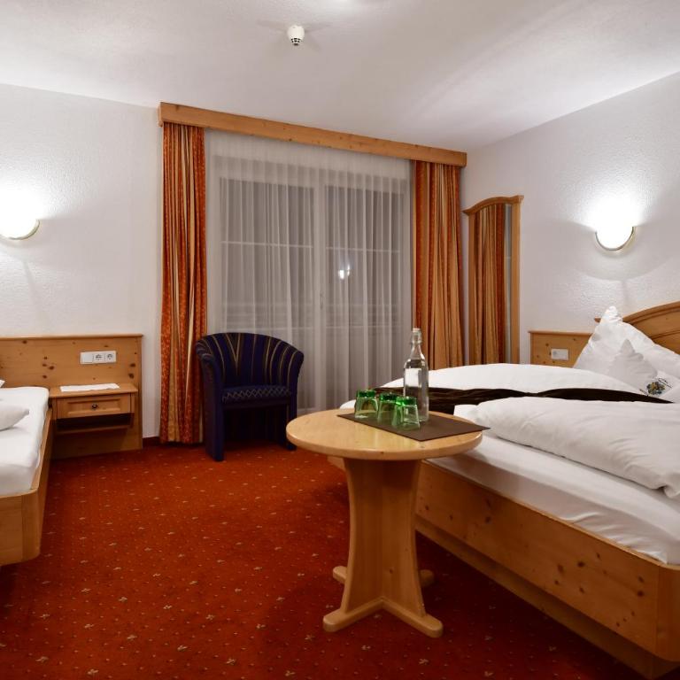 Hotel Höllroah - Dreibettzimmer - 4
