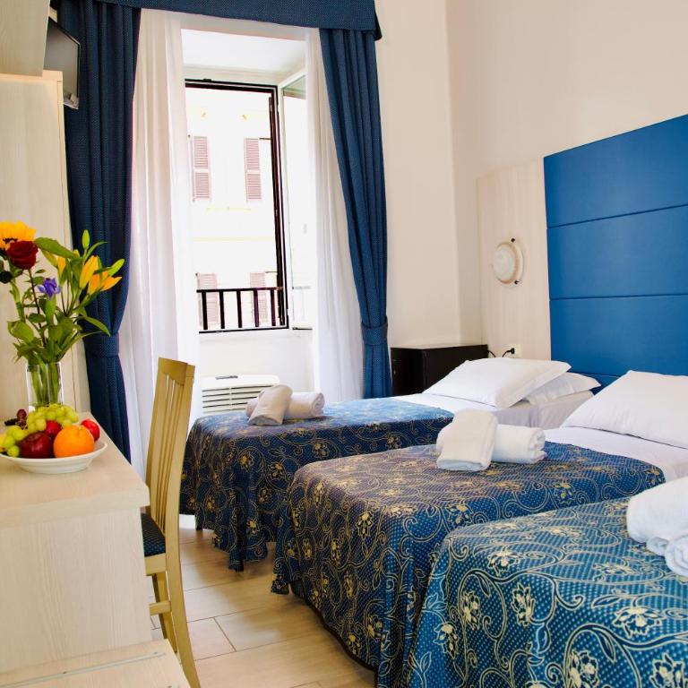 3H Hotels Marechiaro - Comfort Triple Room - 12