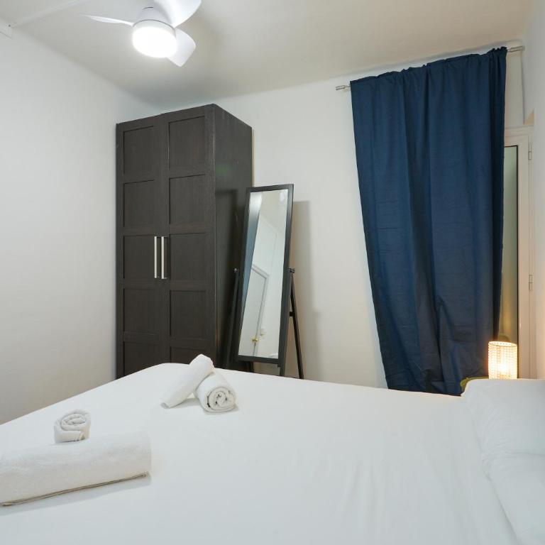 Park Guell - Three-Bedroom Apartment - 20