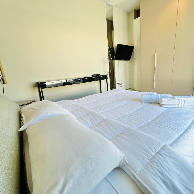 Porto Attico Wally -Flexrent Immobiliare Abissinia - Two-Bedroom Apartment - 24