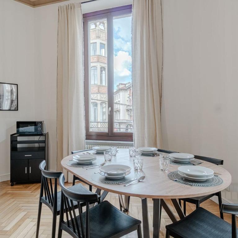 Piazza C Apartment - 2 Bedrooms & 2 Bathrooms - Appartamento Deluxe con 2 Camere da Letto e Balcone - 12