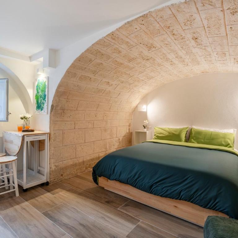 GuestHost - Vaulted Rooms in the heart of Bari - Double Room - 5