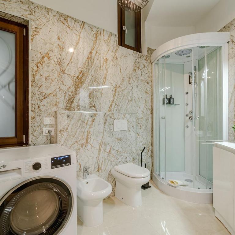 Piazza C Apartment - 2 Bedrooms & 2 Bathrooms - Appartamento Deluxe con 2 Camere da Letto e Balcone - 4