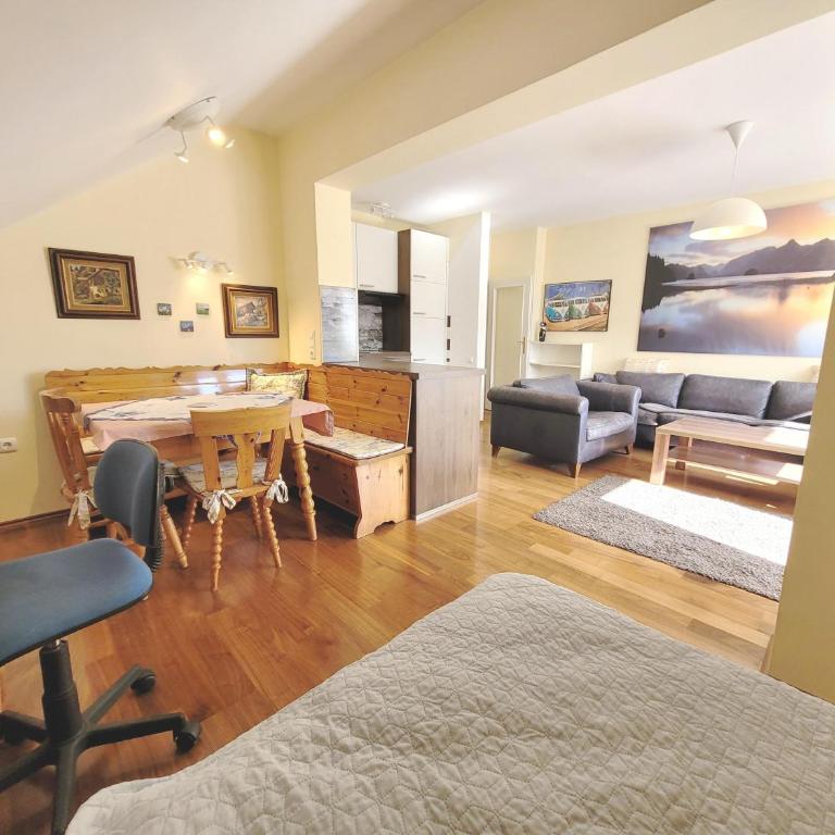 Apartment Abendrot by FiS - Fun in Styria - Apartment mit Blick auf die Berge - 6