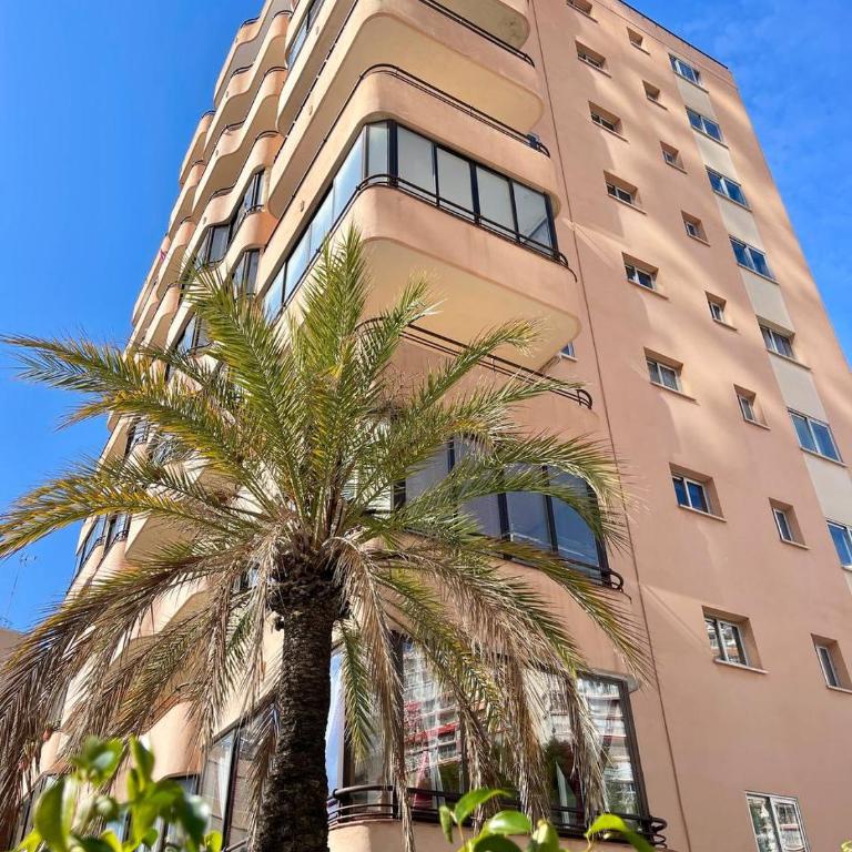 Edificio Cadiz Benidorm - Two-Bedroom Apartment with Terrace - 32