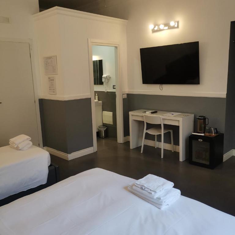I LOVE ROMA Guest House - Triple Room - 6