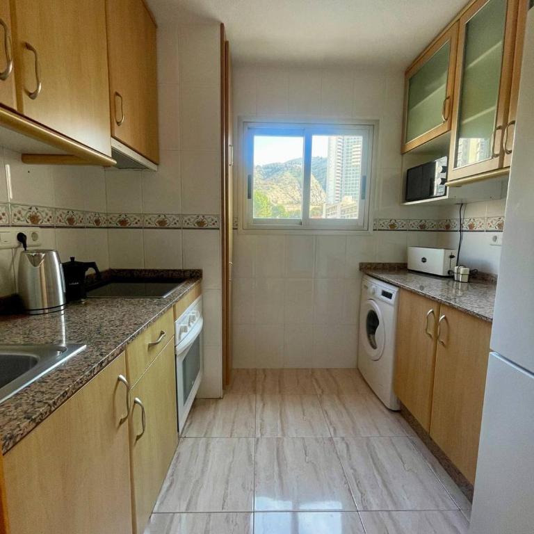 Edificio Cadiz Benidorm - Two-Bedroom Apartment with Terrace - 21