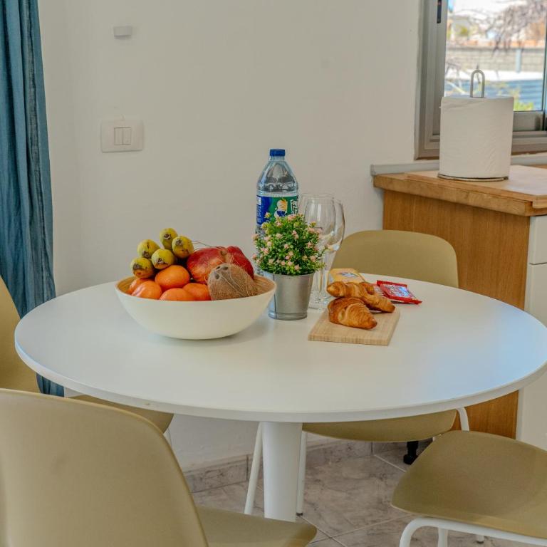 Bungalow apartment with private pool & ocean views - Apartamento de 2 dormitorios - 81