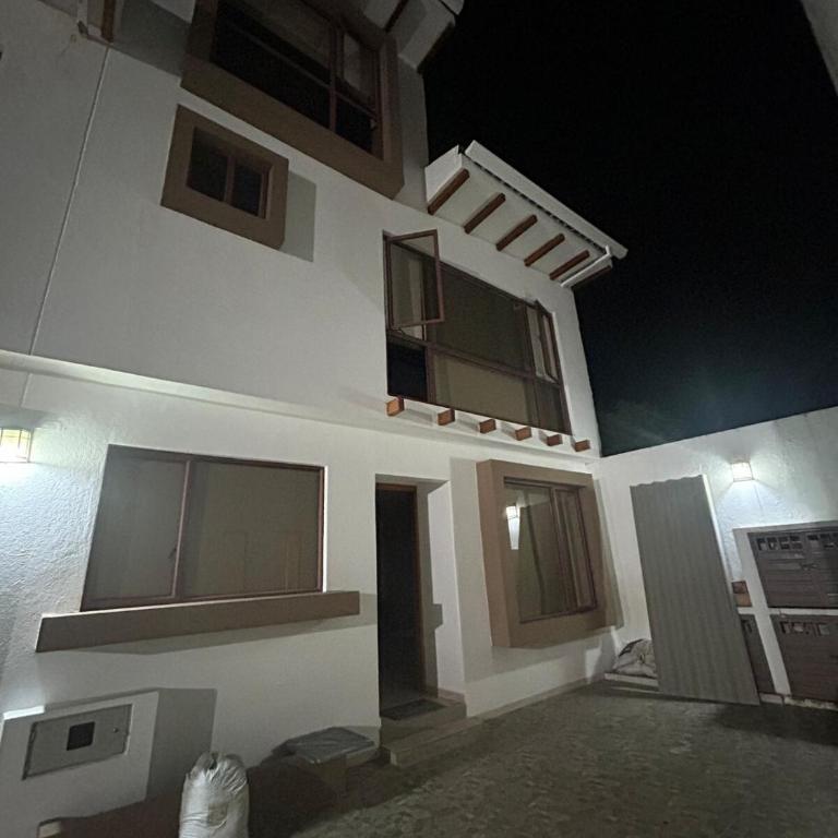 Cuencana House - Villa de 3 dormitorios - 4