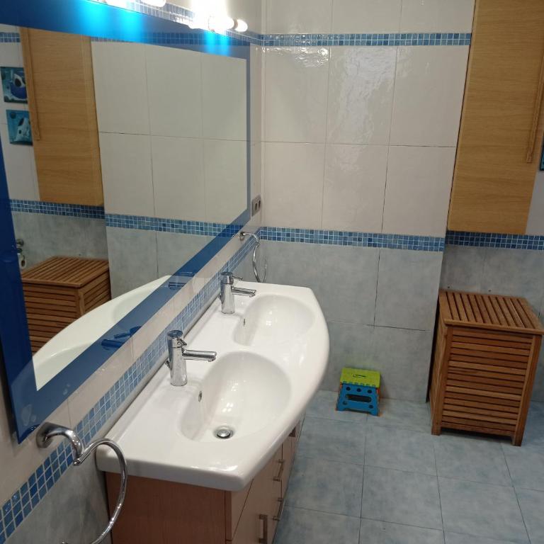 Los Iris Solo Familias Serviplaya - Vacation Home - 29