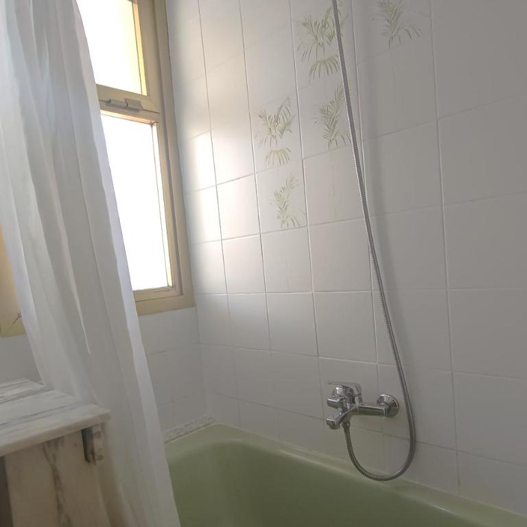 Rentalmar Novelty Families Only - Two-Bedroom Apartment - 24