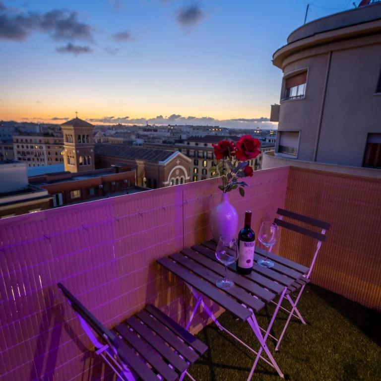 Lyo Sky Rooms - Camera Tripla con Vista Città - 3