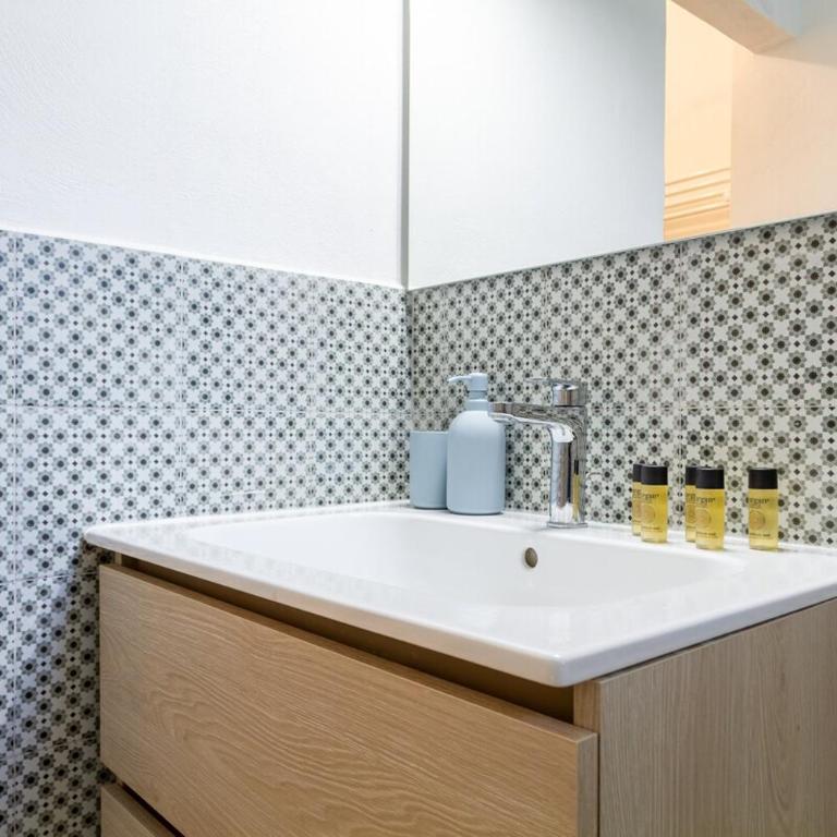 70 mq Central Station 100 mt - Appartamento con 1 Camera da Letto - 25