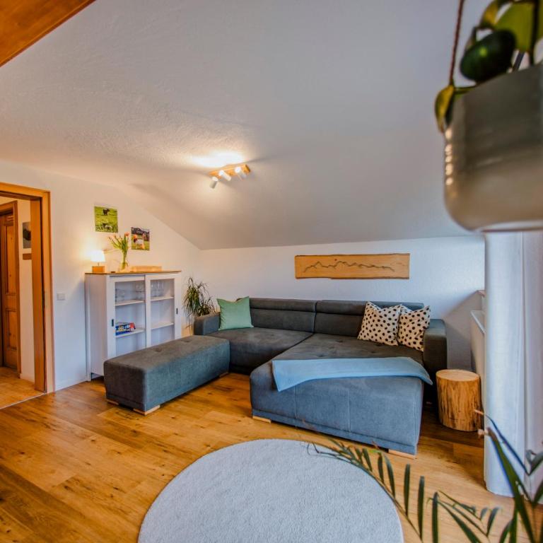 Ferienhaus am Berg - Apartment mit 3 Schlafzimmern und Balkon - 23