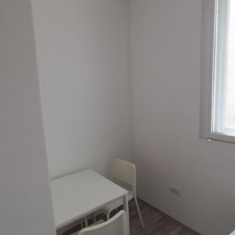 White Apartment Slavija - One-Bedroom Apartment - 5