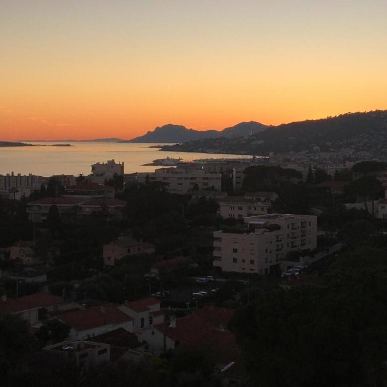 Vue mer panoramique, entièrement rénové, parking - Appartement 1 Chambre - 6