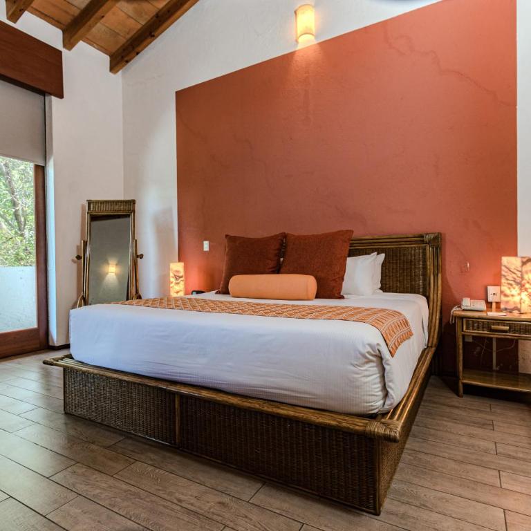 Radisson Hotel Cuernavaca - Suite Deluxe con cama extragrande para no fumadores - 1