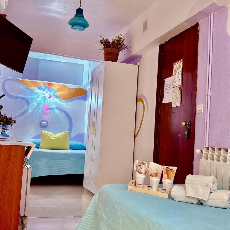 Hostal La Rosa - Triple Room - 7