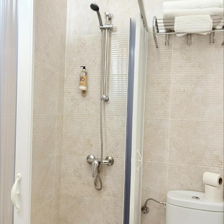 Hostal La Rosa - Twin Room - 12