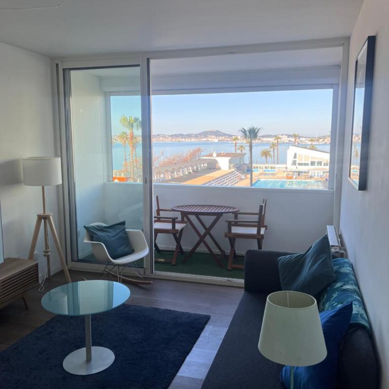La Girelle vue mer proche plage - Two-Bedroom Apartment - 9