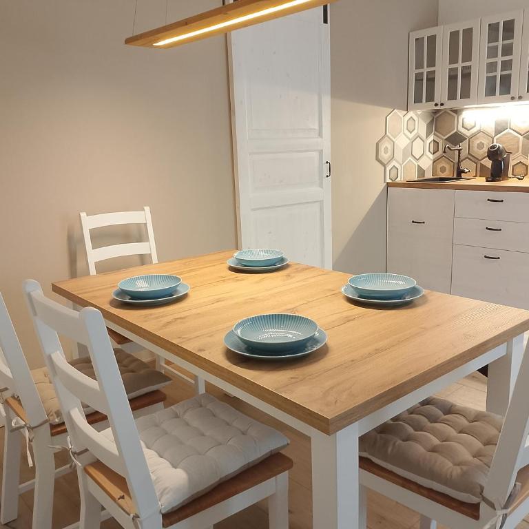 Ultel - Two-Bedroom Apartment - 1