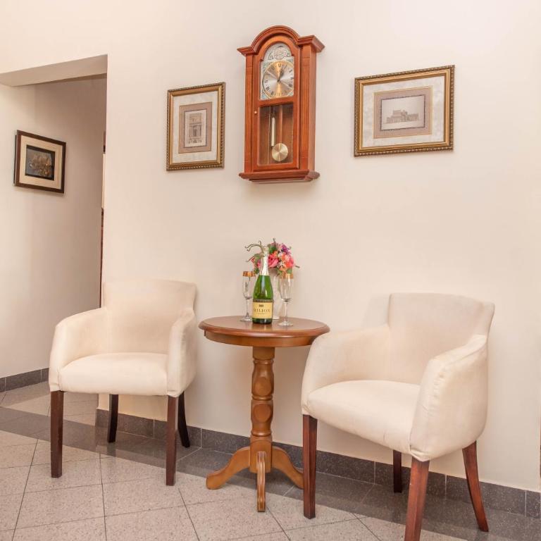 S&P City Center Apartments - Three-Bedroom Superior Apartment - 9