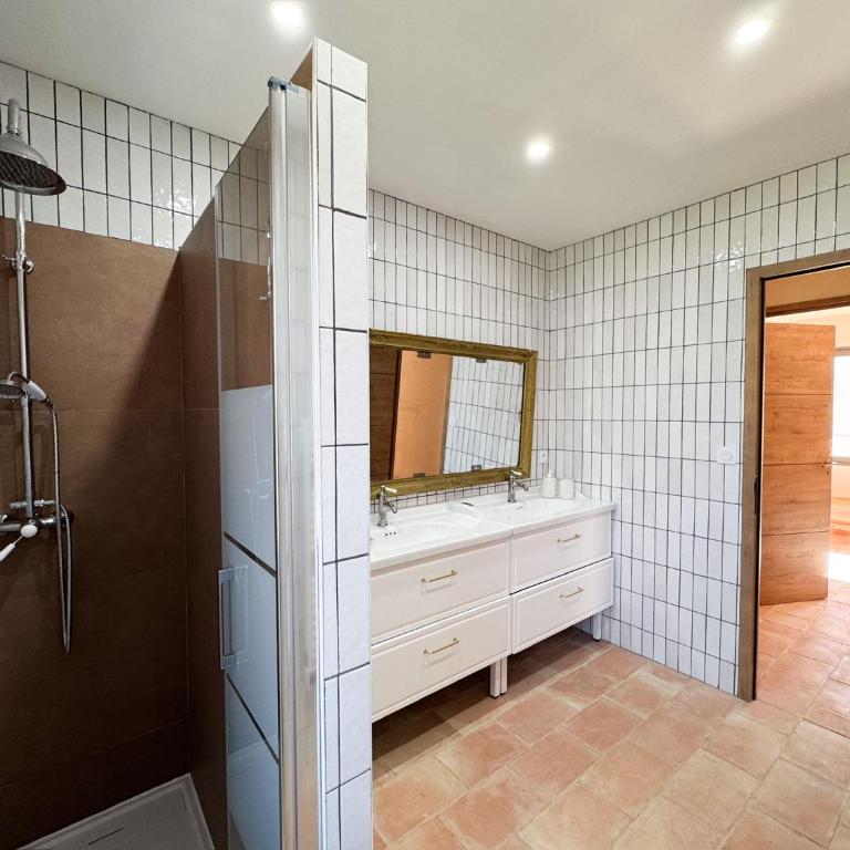 Villa familiale avec piscine hyper centre - Three-Bedroom Villa - 23