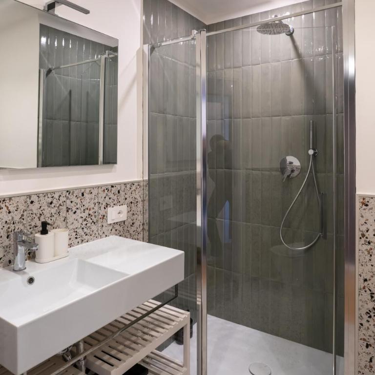 Casa Vista San Pietro - Appartamento con 2 Camere da Letto e Vista Città - 29