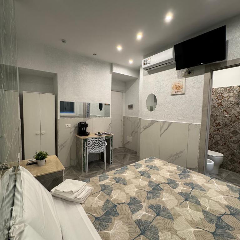 LUXOR ECO ROMA CASA E APPARTAMENTO PER VACANZE IN CENTRO Piazza Bologna, Colosseo, Piazza di Spagna, Vaticano, San Pietro, Sapienza, Fontana di Trevi, Piazza Navona, Trastevere, Tiburtina, Termini, Aeroporto - Suite Deluxe - 3