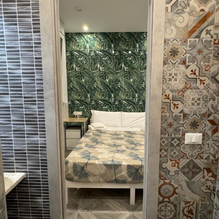 LUXOR ECO ROMA CASA E APPARTAMENTO PER VACANZE IN CENTRO Piazza Bologna, Colosseo, Piazza di Spagna, Vaticano, San Pietro, Sapienza, Fontana di Trevi, Piazza Navona, Trastevere, Tiburtina, Termini, Aeroporto - Suite Deluxe - 10