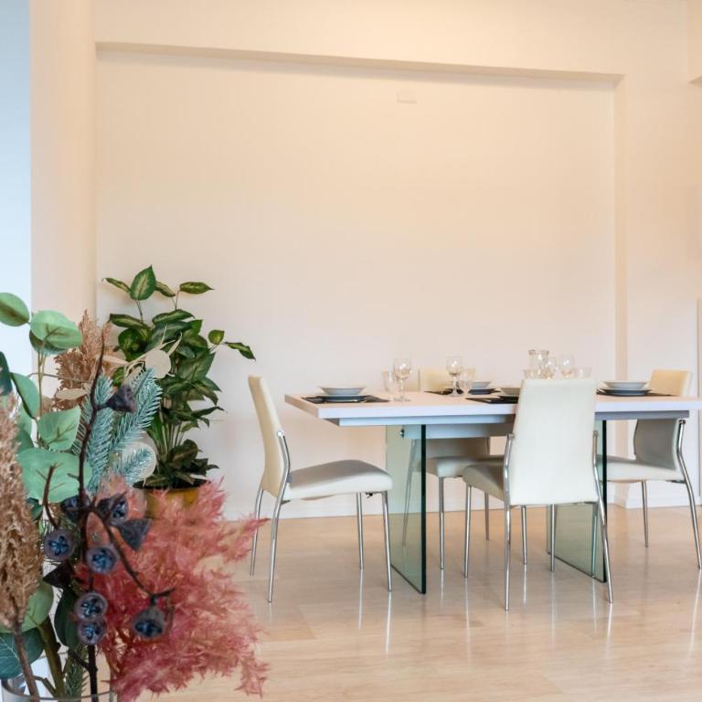 Casa Vista San Pietro - Appartamento con 2 Camere da Letto e Vista Città - 18