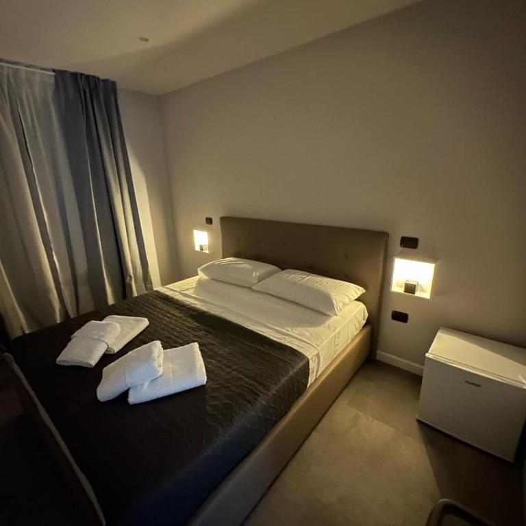 Atestar Rooms Napoli - Camera King - 3