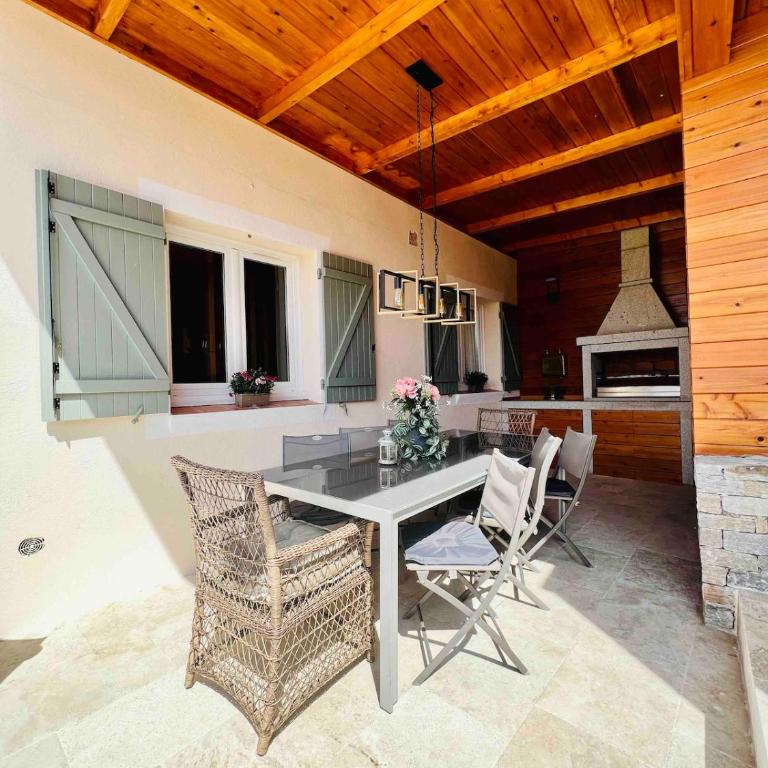 Magnifique villa 8 personnes piscine plage 15 min a pied - Villa - 9