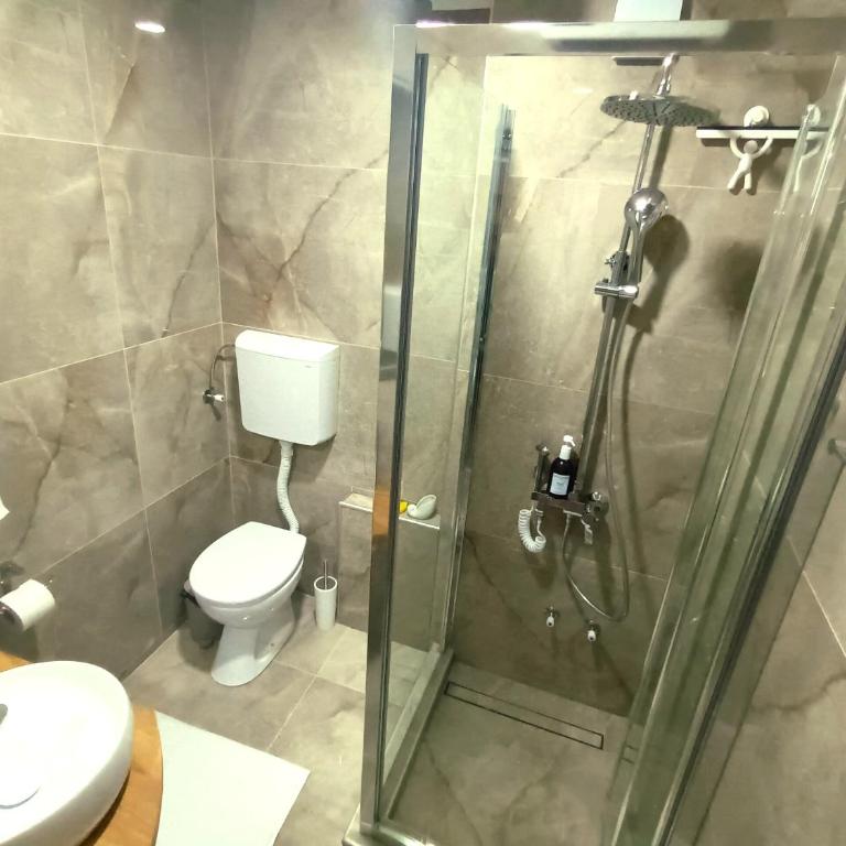 Grand Blue 2 Bedroom Apartment Sokobanja - Two-Bedroom Apartment - 38