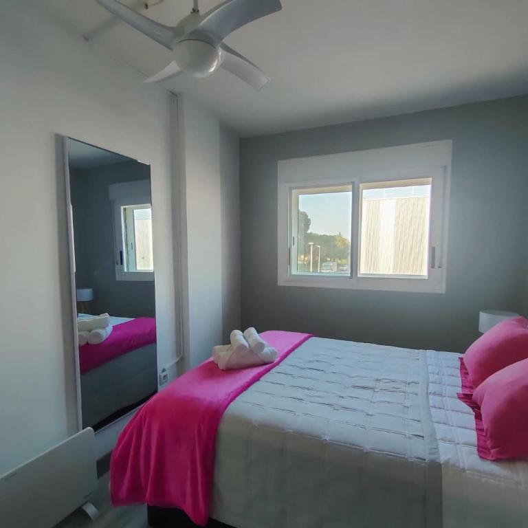 Dreams Apartment Vilafortuny - One-Bedroom Apartment - 22