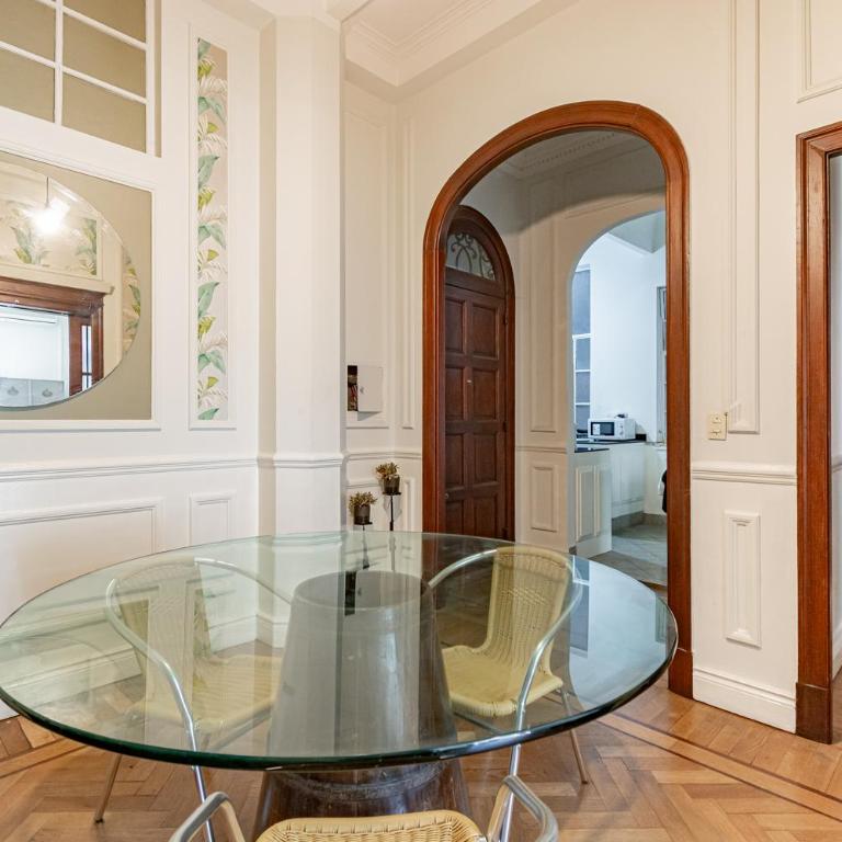 Coqueto y cómodo departamento en la mejor zona céntrica de Buenos Aires sobre Alem - Apartamento de 2 dormitorios - 12