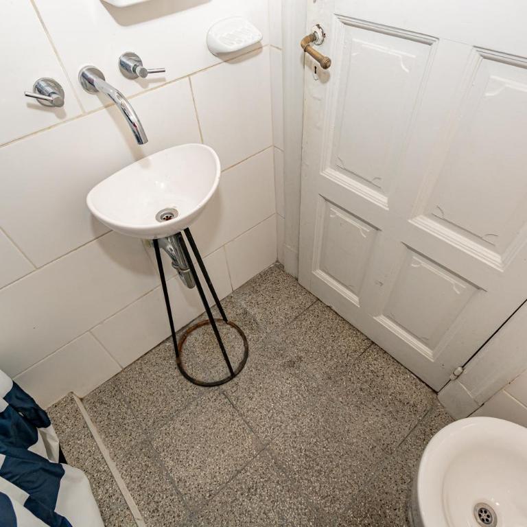 Coqueto y cómodo departamento en la mejor zona céntrica de Buenos Aires sobre Alem - Apartamento de 2 dormitorios - 25