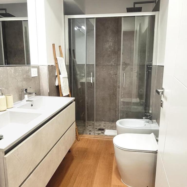 Suite CityLife 6 Guests - XL Living and 2 Baths - Appartamento Superior con 2 Camere da Letto - 5