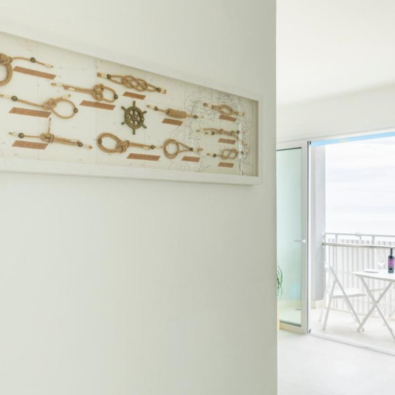 Stupenda vista mare, 10m dalla spiaggia, 8 piano e P privato - Two-Bedroom Apartment with Sea View - 16