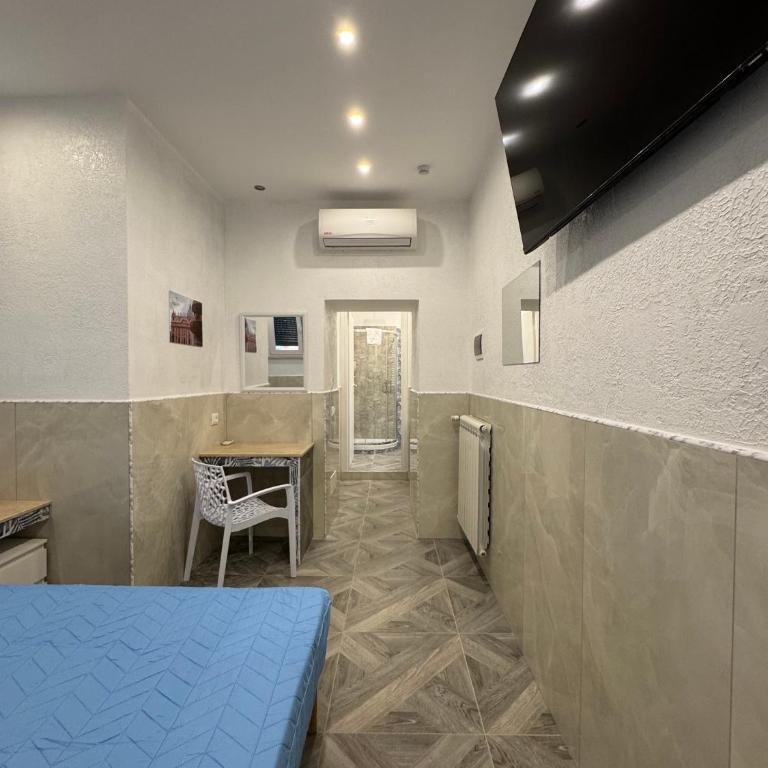 LUXOR ECO ROMA CASA E APPARTAMENTO PER VACANZE IN CENTRO Piazza Bologna, Colosseo, Piazza di Spagna, Vaticano, San Pietro, Sapienza, Fontana di Trevi, Piazza Navona, Trastevere, Tiburtina, Termini, Aeroporto - Camera Queen Deluxe - 22