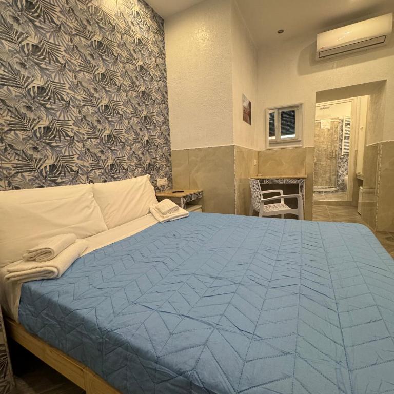 LUXOR ECO ROMA CASA E APPARTAMENTO PER VACANZE IN CENTRO Piazza Bologna, Colosseo, Piazza di Spagna, Vaticano, San Pietro, Sapienza, Fontana di Trevi, Piazza Navona, Trastevere, Tiburtina, Termini, Aeroporto - Camera Queen Deluxe - 20