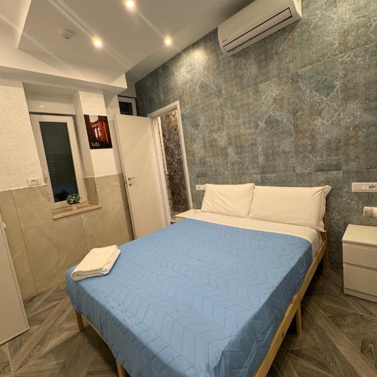 LUXOR ECO ROMA CASA E APPARTAMENTO PER VACANZE IN CENTRO Piazza Bologna, Colosseo, Piazza di Spagna, Vaticano, San Pietro, Sapienza, Fontana di Trevi, Piazza Navona, Trastevere, Tiburtina, Termini, Aeroporto - Camera Matrimoniale - 5