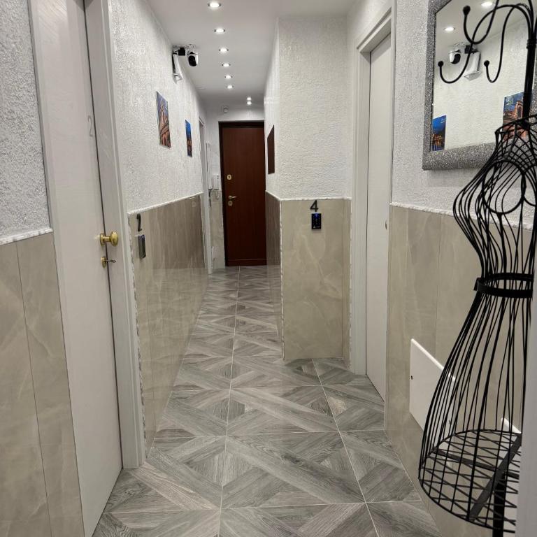 LUXOR ECO ROMA CASA E APPARTAMENTO PER VACANZE IN CENTRO Piazza Bologna, Colosseo, Piazza di Spagna, Vaticano, San Pietro, Sapienza, Fontana di Trevi, Piazza Navona, Trastevere, Tiburtina, Termini, Aeroporto - Camera Matrimoniale Superior - 22