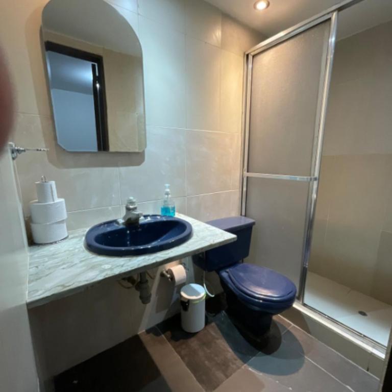 Amplio apto en zona exclusiva - Apartamento - Planta baja - 12