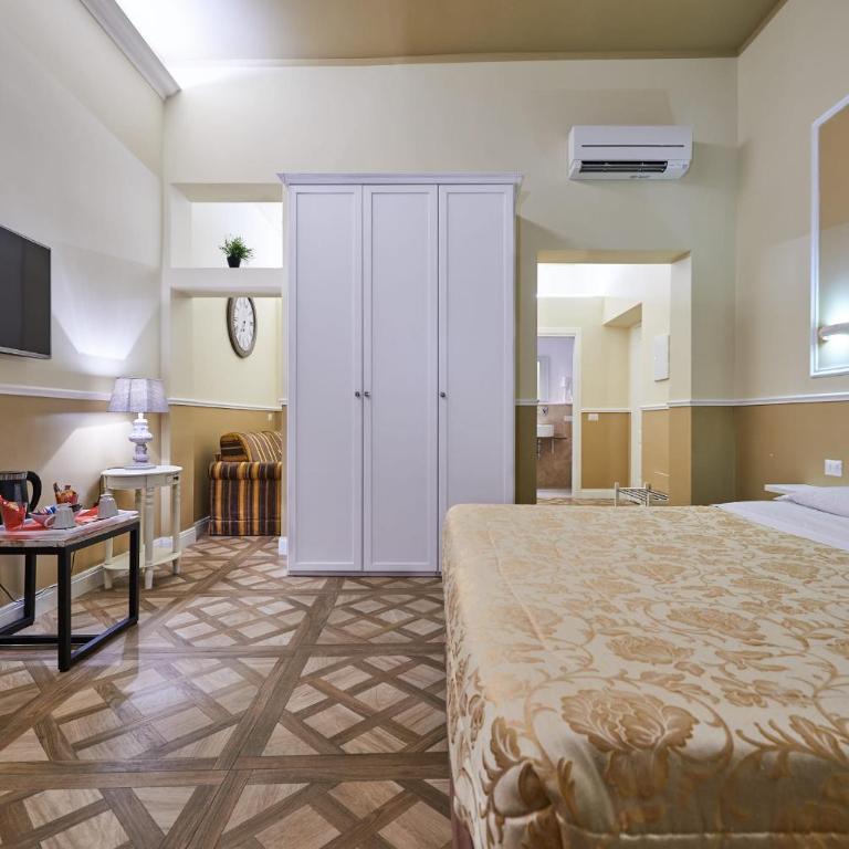 B&B Le Stanze del Duomo - Camera Familiare (2 Adulti + 2 Bambini) - 16