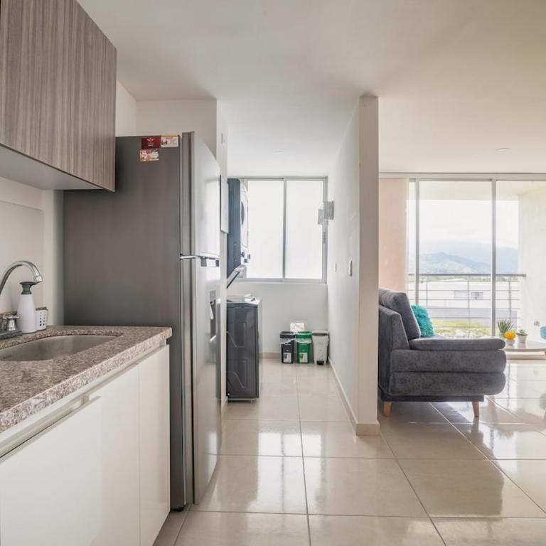 Hermoso y amplio apartamento cerca del parque deportivo - Apartamento - 13