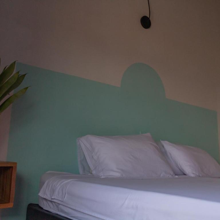 Hotel Casa Encanto Jardín - Double Room with Balcony - 8